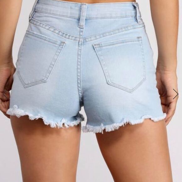 YMI High Rise Dream Fit Distressed shorts size 26 - Picture 2 of 9